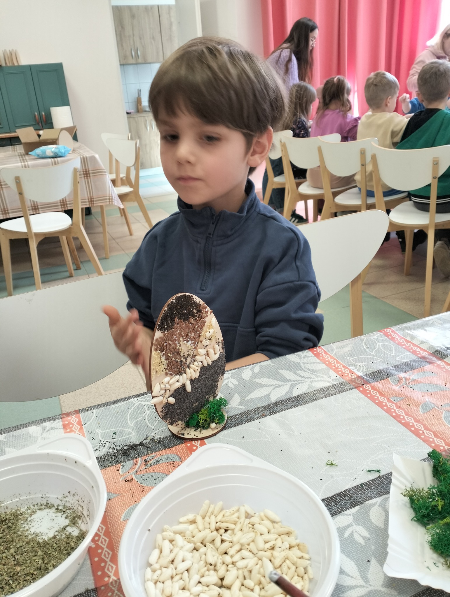 Mali turyści w Majdanie Ostrowskim